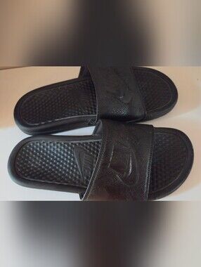 Nike Benassi JDI Slides, Men's Bl All-Black Slide Sandals with Embossed Logo 7